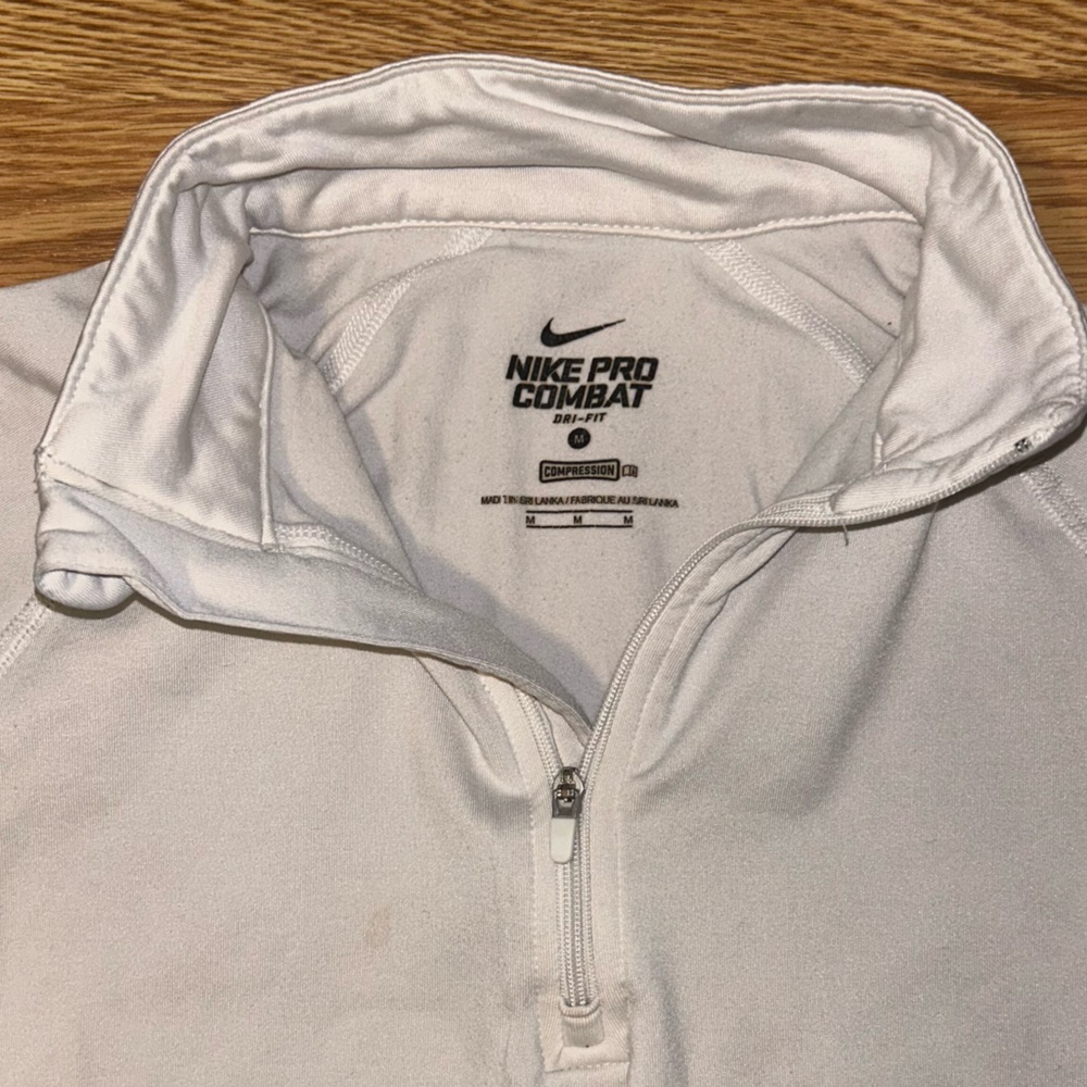 Nike Underlayer - Picture 2 of 3